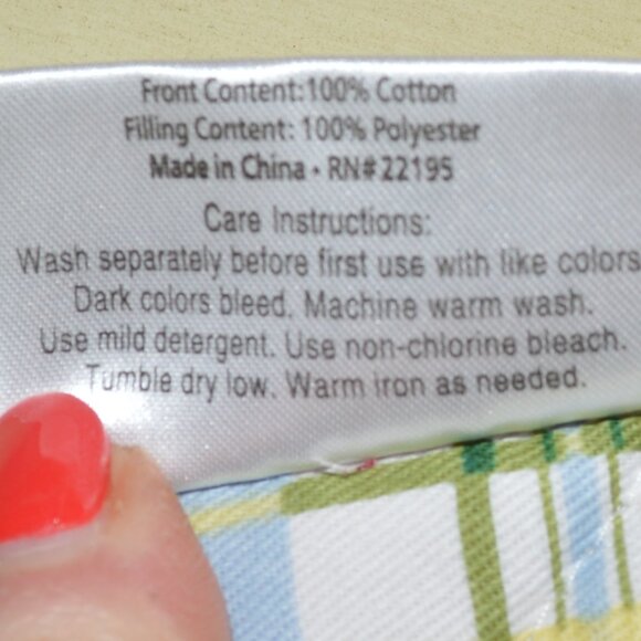 Waverly Yellow Blue Floral Quilted Cotton Table Runner Scalloped Sides - Picture 8 of 9